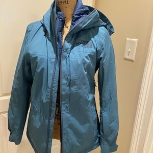 The North Face Women's ThermoBall Eco Snow Triclimate Jacket. Enamel Blue small